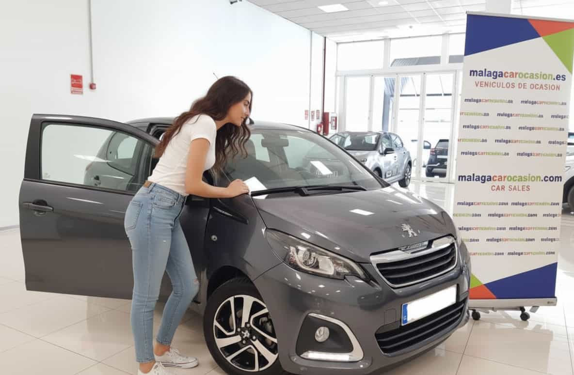 Peugeot 108 de 2021 en Málaga