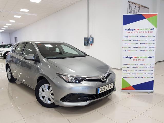 Used TOYOTA AURIS 1.4 90D Business in Malaga
